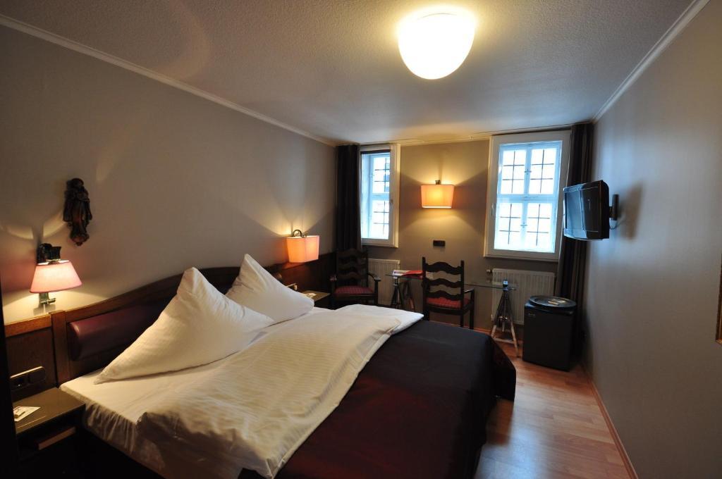 Hotel Schmuckkaestchen Miltenberg Camera foto