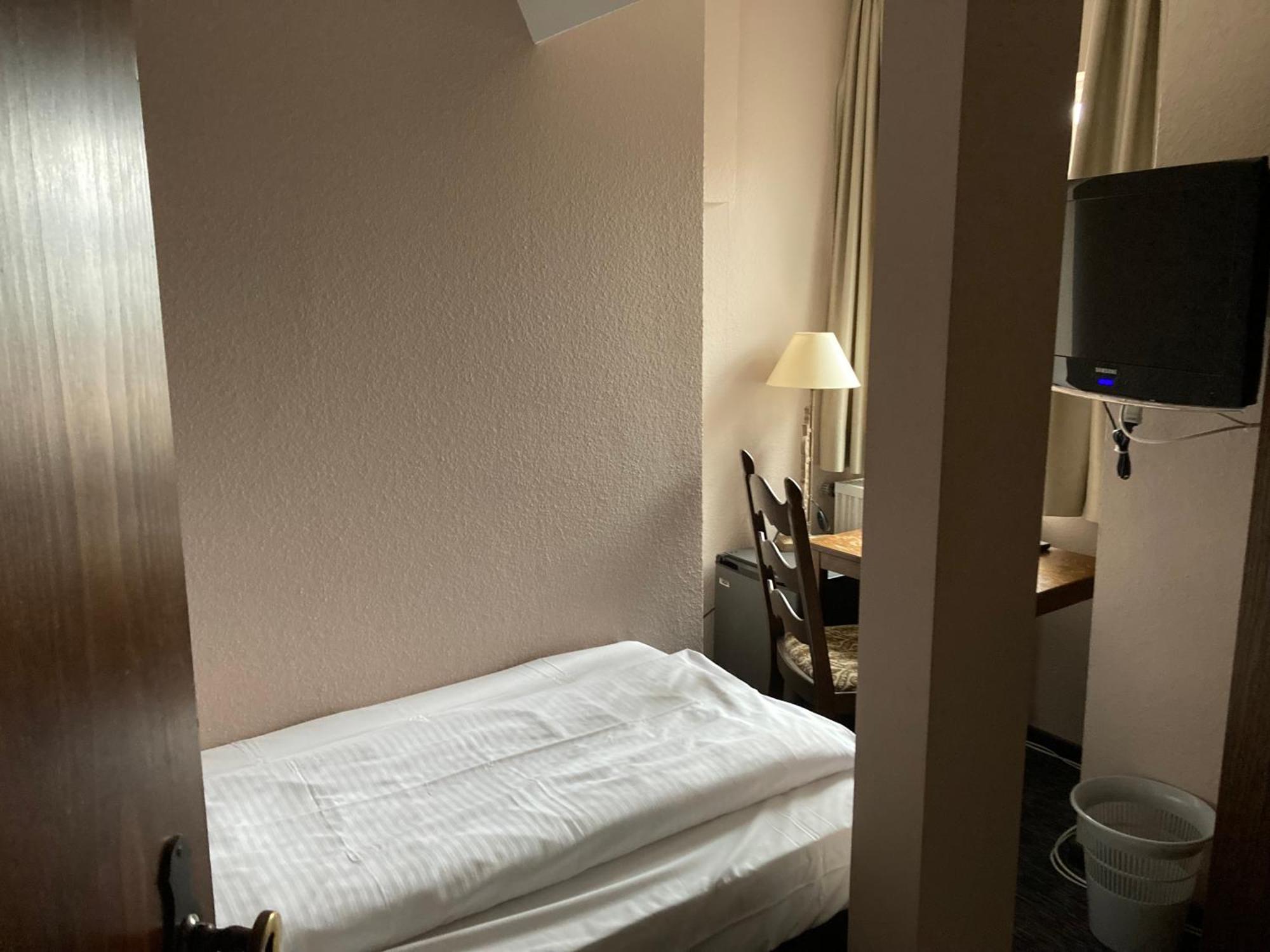 Hotel Schmuckkaestchen Miltenberg Esterno foto