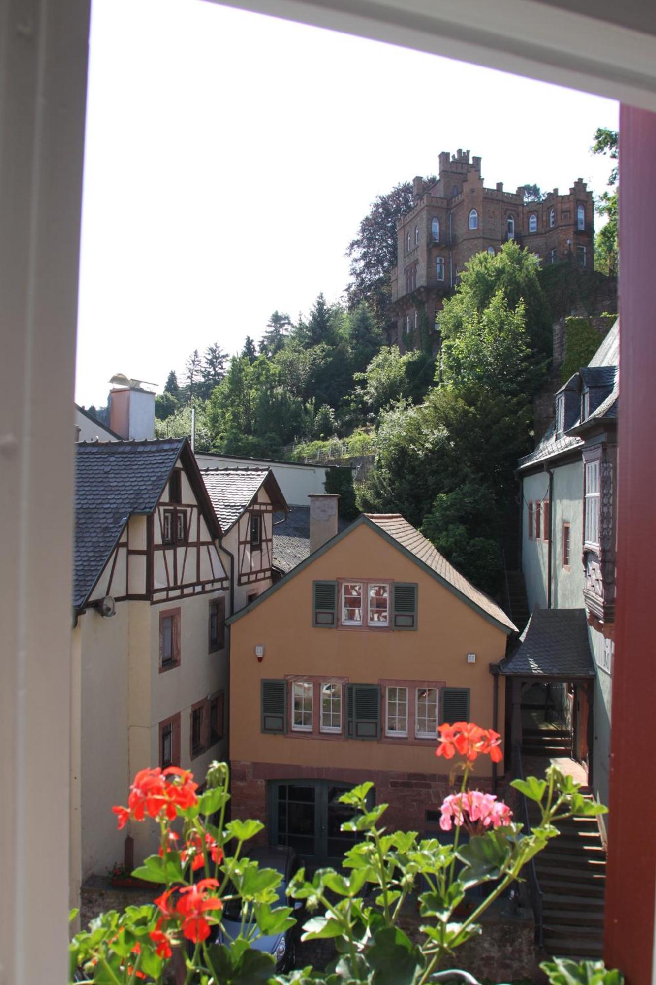 Hotel Schmuckkaestchen Miltenberg Camera foto